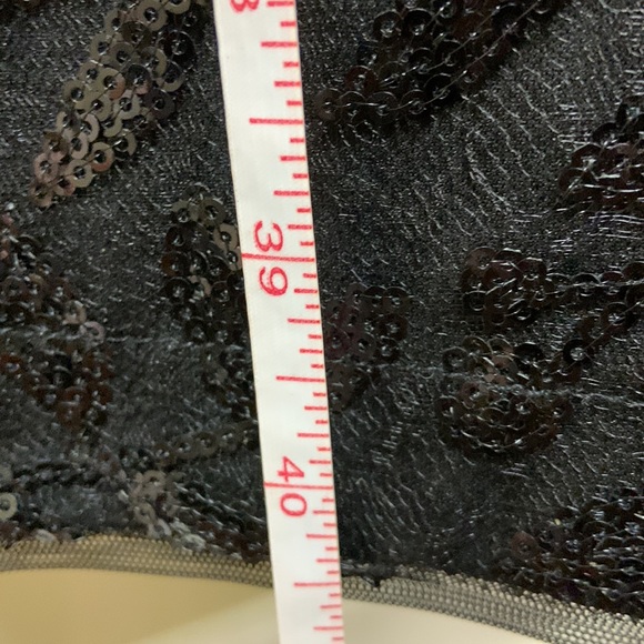 Emanuel Ungaro lace with sequins lined dress made in Macau - Picture 8 of 10